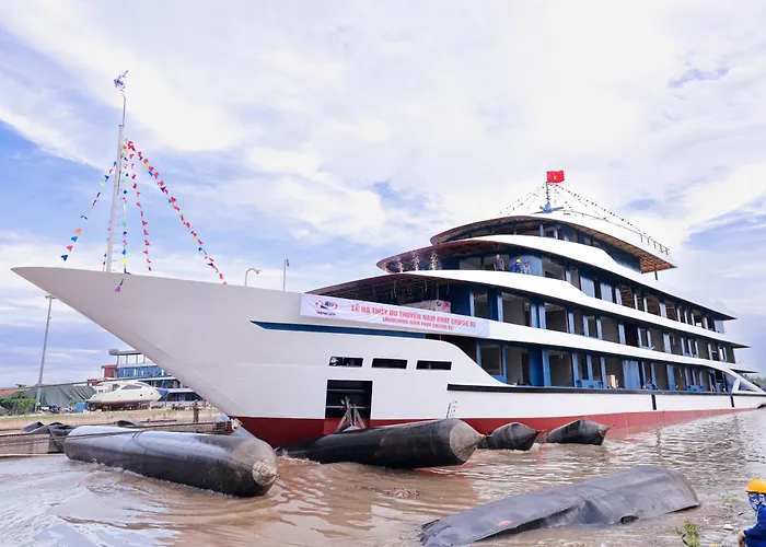Doria Cruise * Ha Long